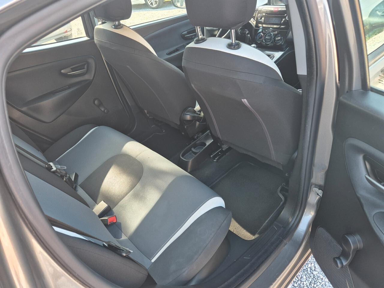 Lancia Ypsilon 1.2 69 CV 5 porte S&S Silver