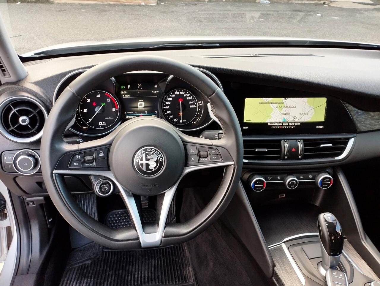 Alfa Romeo Giulia 2.2 Turbodiesel 160 CV AT8