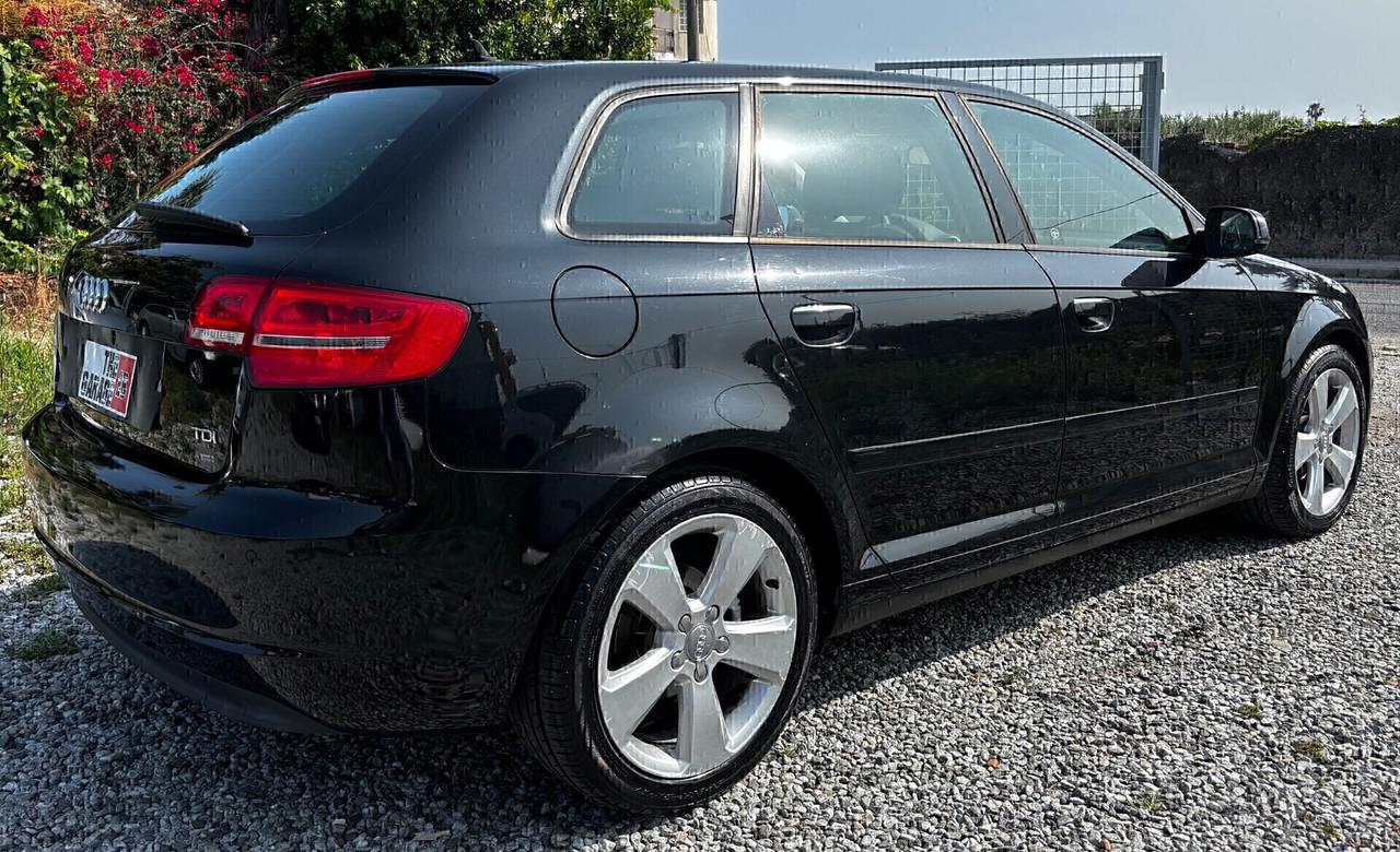 Audi A3 SPB 1.6 TDI 105 CV CR Ambition