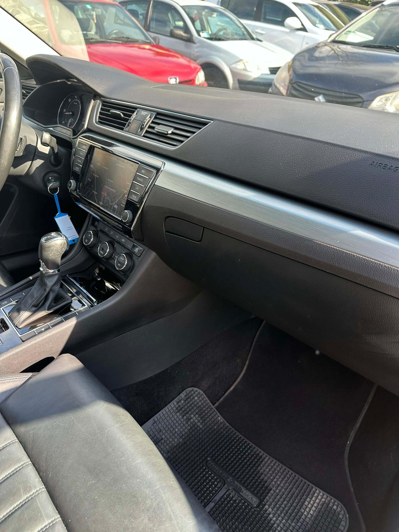 Skoda SUPERB 2.0 TDI 150 CV SCR DSG EXECUTIVE KMCERT UNICOPR