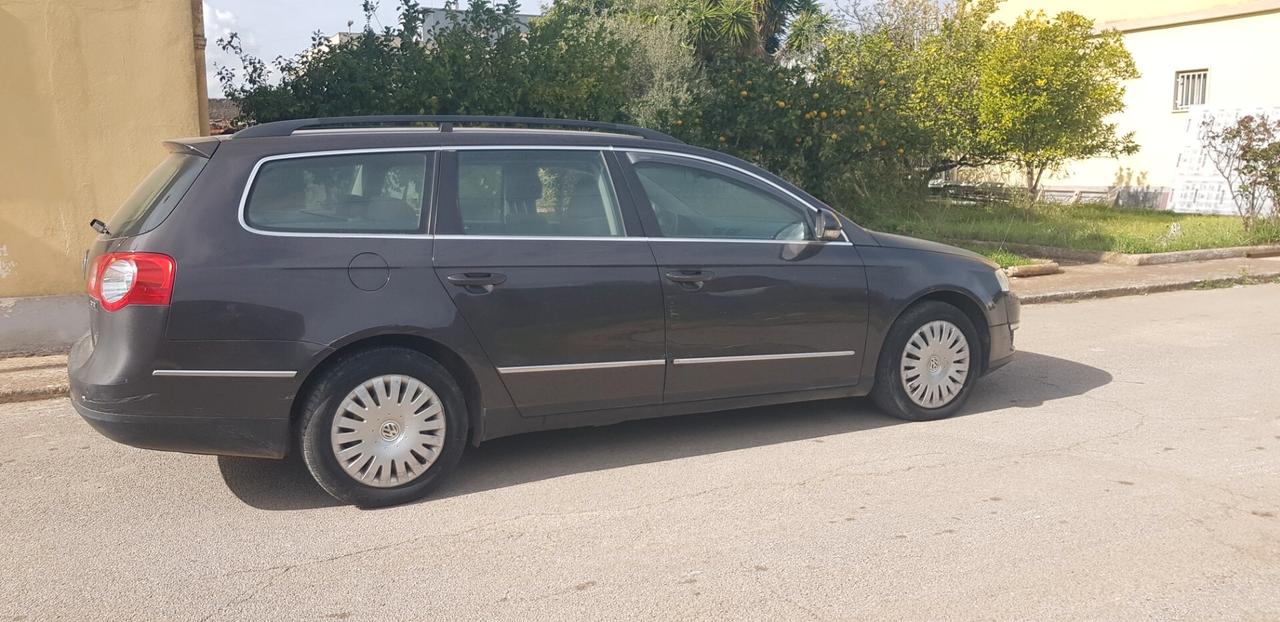 Volkswagen Passat 2.0 TDI DPF DSG Comfortline