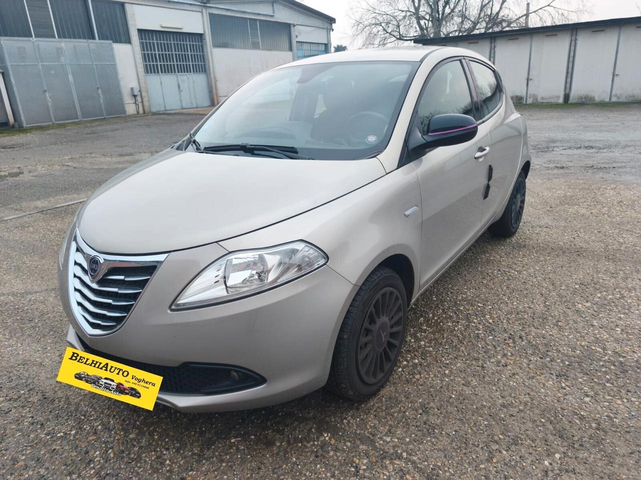 Lancia Ypsilon 2014---1.2 Benzina Neopatentati