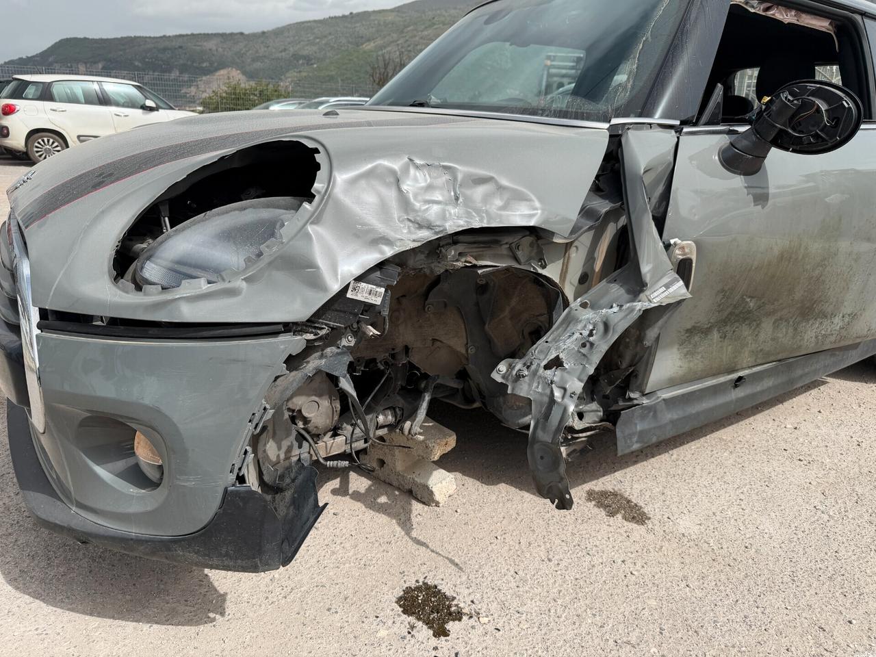 MINI COOPER D ANNO 2019 1.5 DIESEL 116 CV *SINISTRATA
