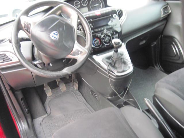 Lancia Ypsilon 1.3 MJT 16V 95 CV 5 porte GARANZIA