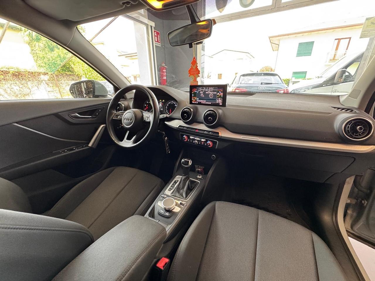 Audi Q2 35 TDI quattro S tronic Business