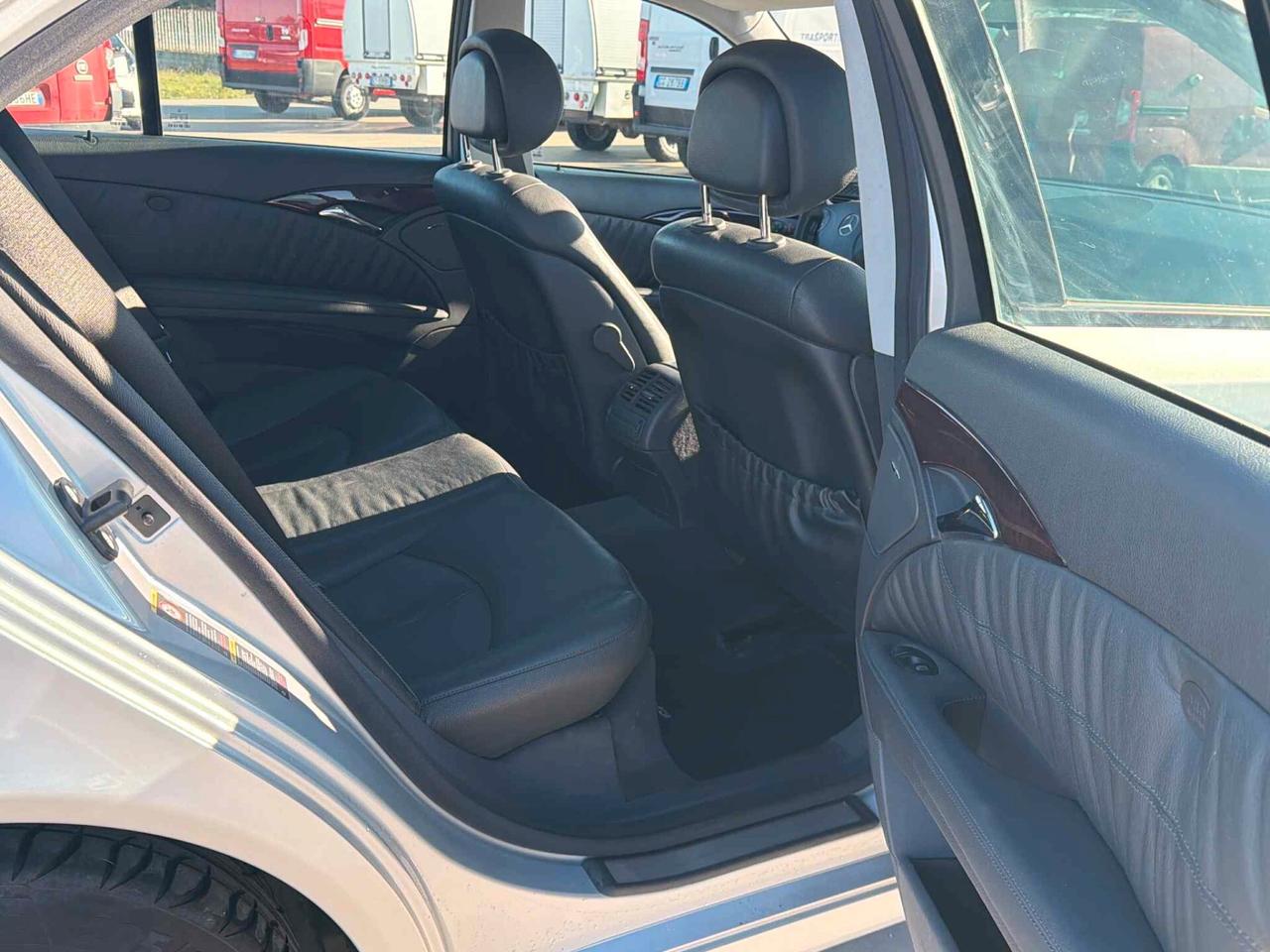 Mercedes-benz E 280 cat V6 cat 4Matic Classic