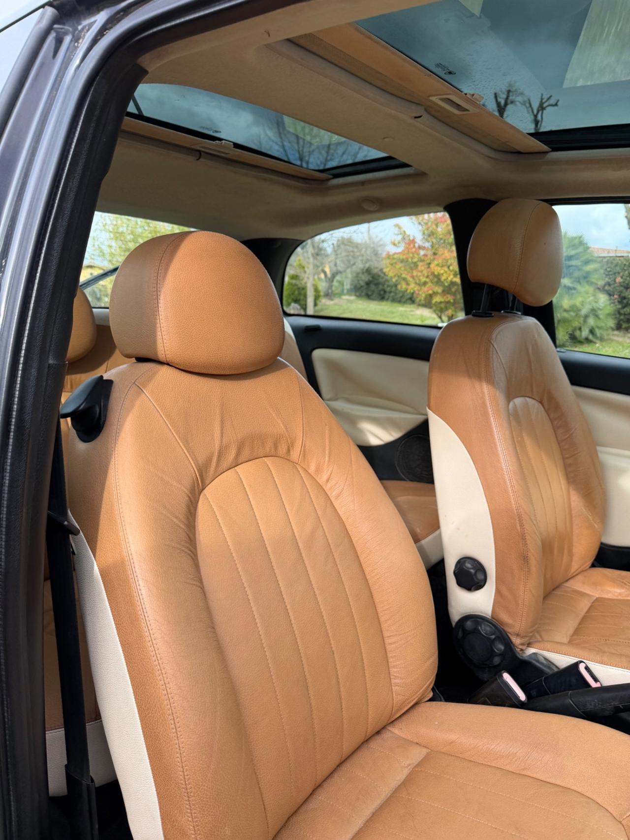 Lancia Ypsilon 1.3 MJT 75 CV Platino