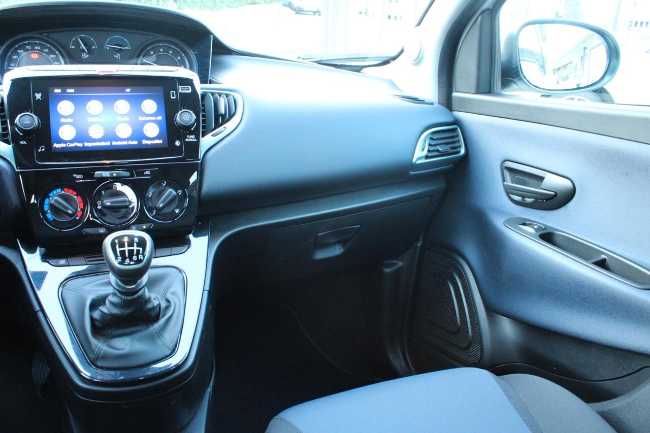 Lancia Ypsilon 1.0 FireFly 5 porte S&S Hybrid Gold Plus