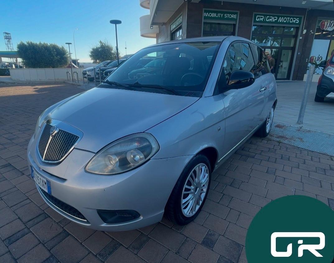 Lancia Ypsilon 1.4 Unyca Ecochic GPL 77 cv