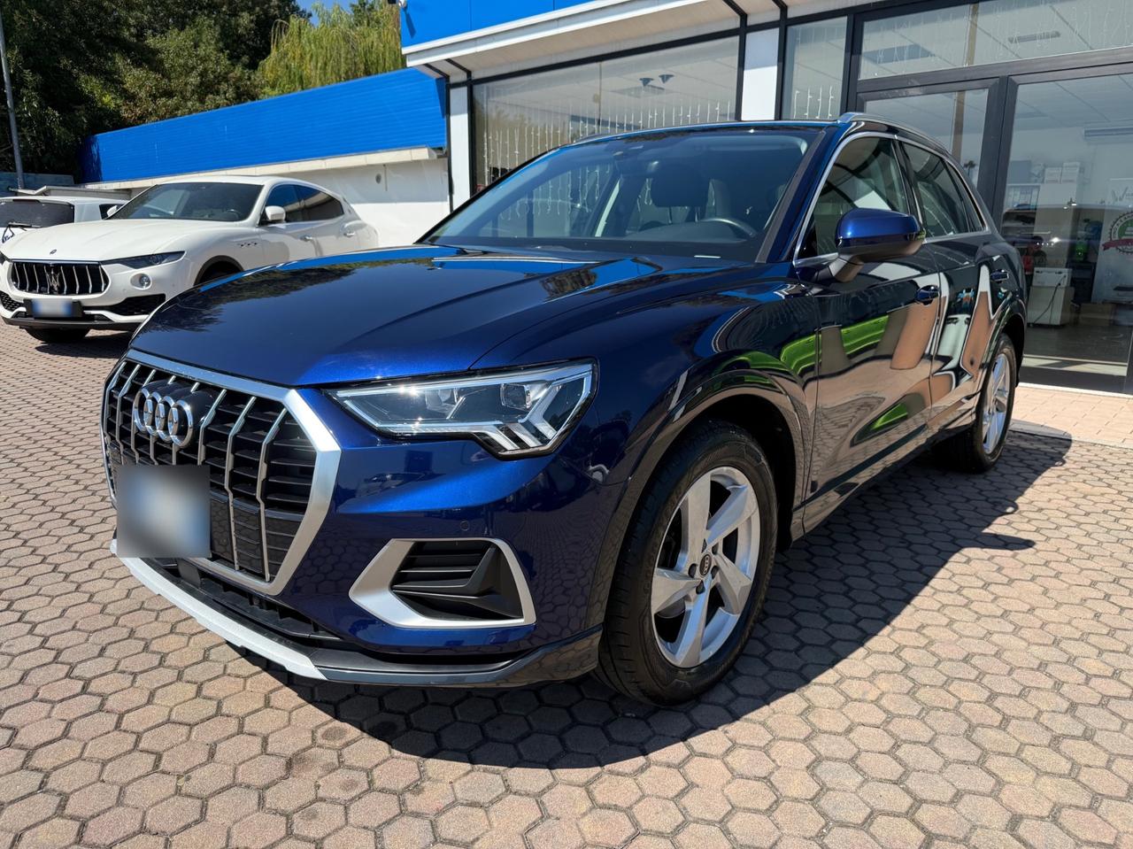 Audi Q3 35 TDI quattro S tronic Business Advanced