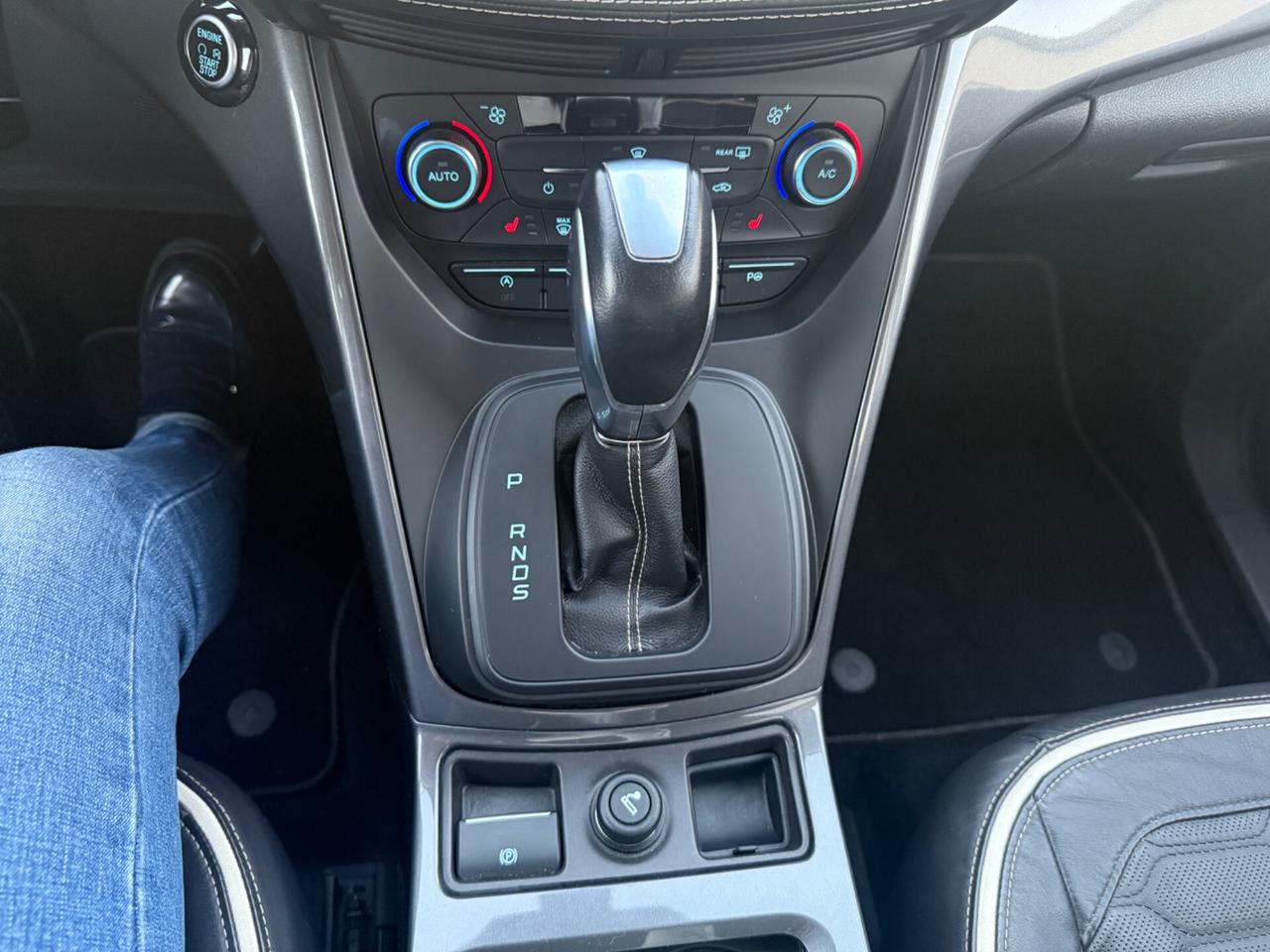 Ford Kuga 2.0 TDCI 150 CV S&S 4WD Powershift Vignale