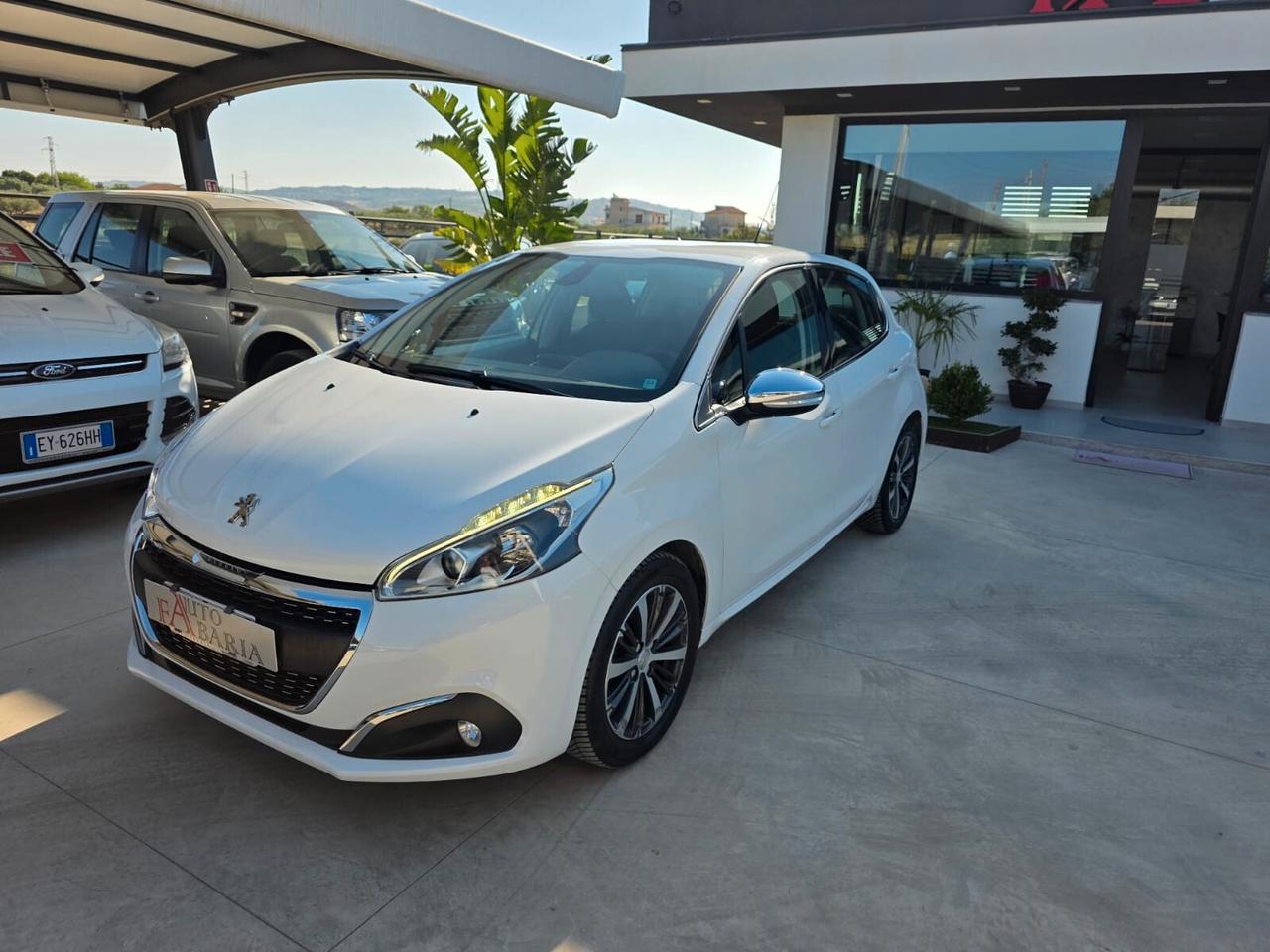Peugeot 208 BlueHDi 75 5 porte Allure