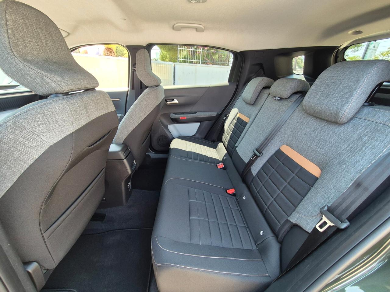 C3 Aircross Hybrid 145 e-DCS6 Plus
