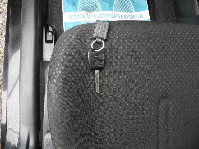 TOYOTA Yaris 1.4 D-4D DPF 5p. 6M - OK NEOPATENTATI - DA VETRINA