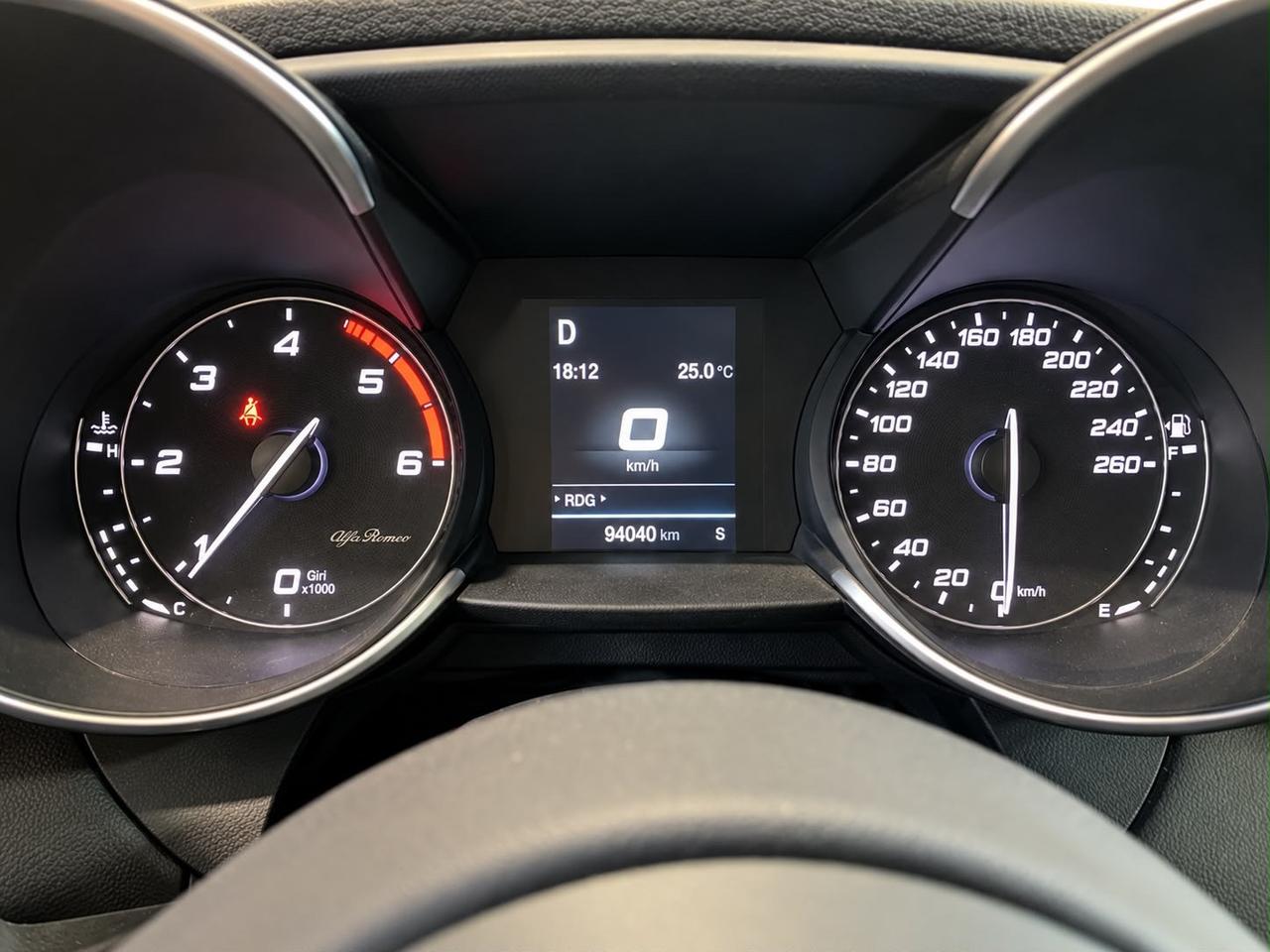 Alfa Romeo Giulia 2.2 180 CV