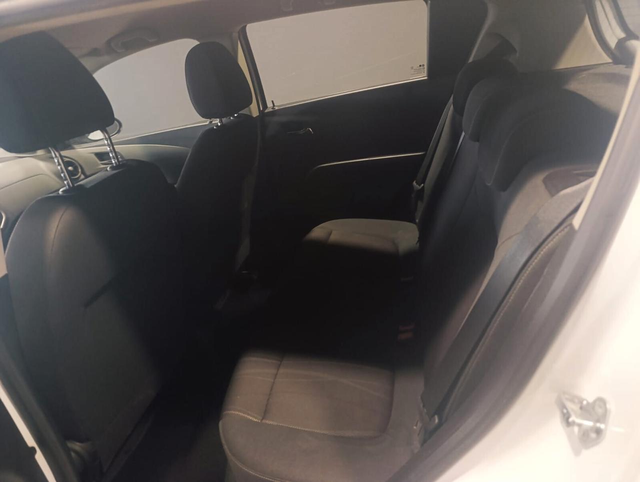 Chevrolet Aveo del 2015 1300 diesel neopatentati