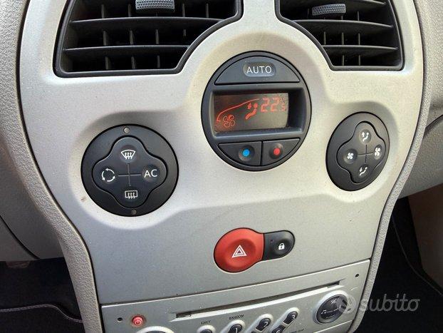 Renault Modus 1.5 dCi 105CV Dynamique