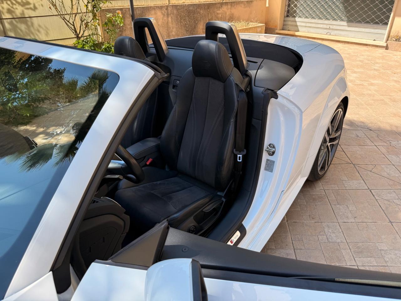 Audi TT Roadster 1.8 TFSI S line