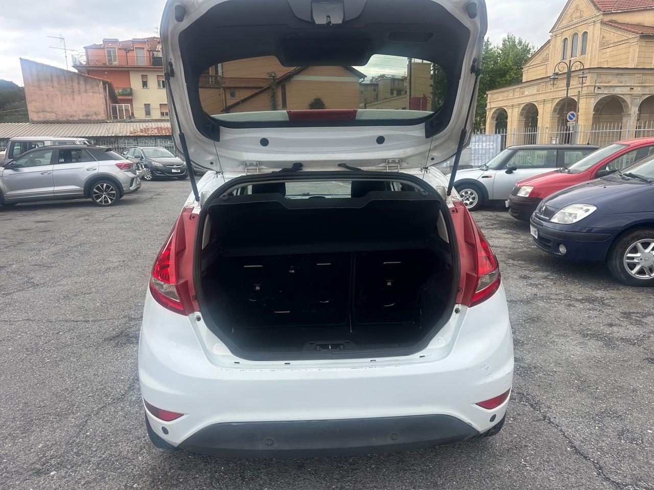 Ford Fiesta 1.4 TDCi 5p. Titanium