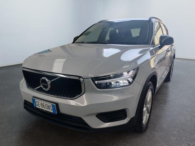 Volvo XC40 T2 Momentum Core