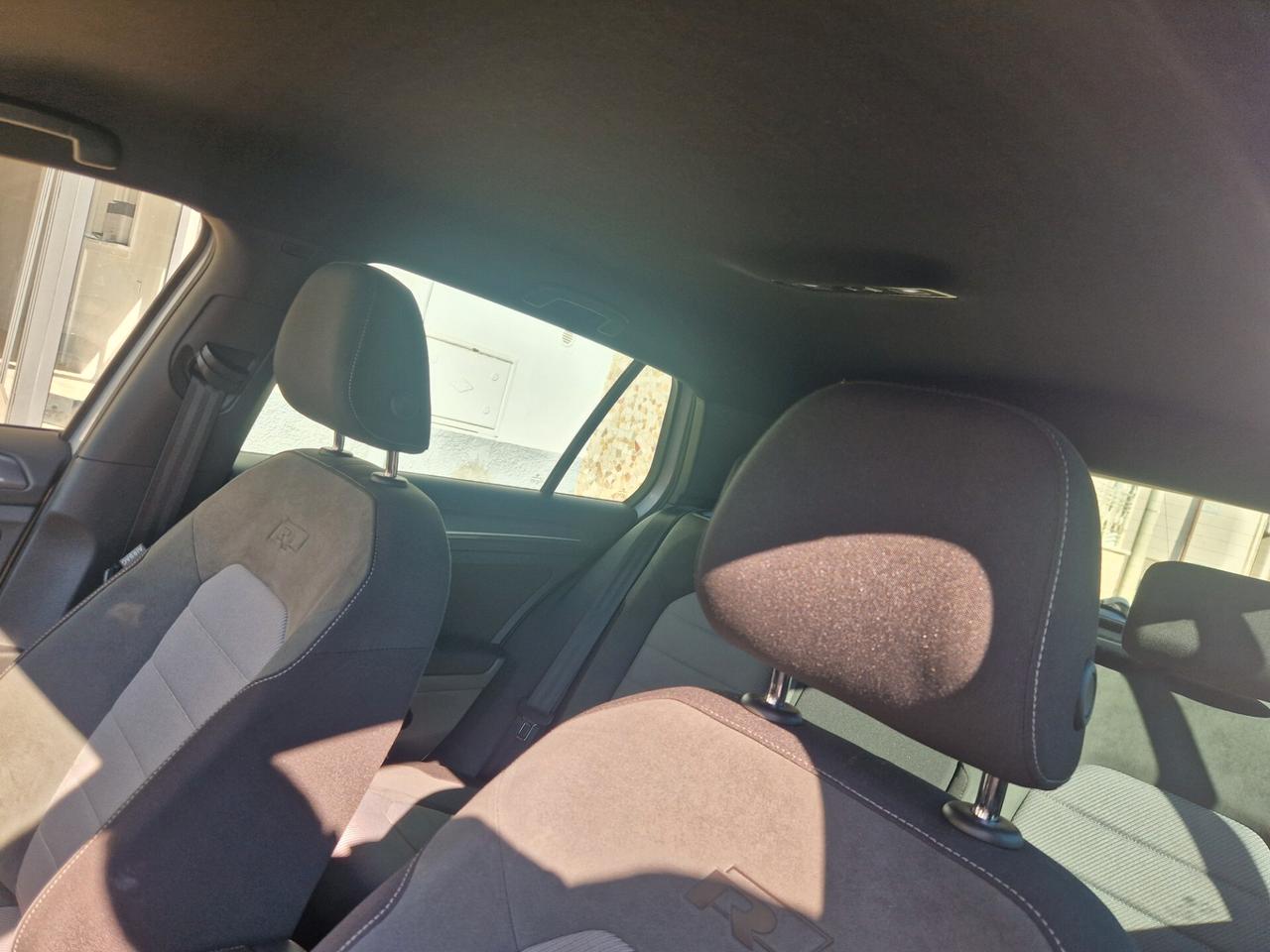 Volkswagen Golf 1.6 TDI 110 CV 5p. Sport R-LINE