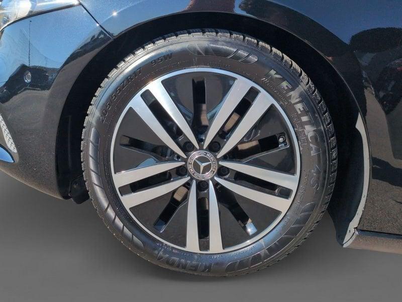 Mercedes-Benz Classe A A 180 d Sport auto