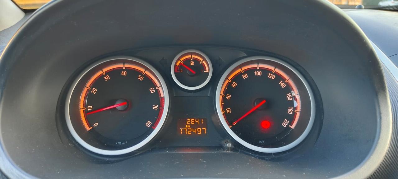 Opel Corsa 1.2 3 porte Sport