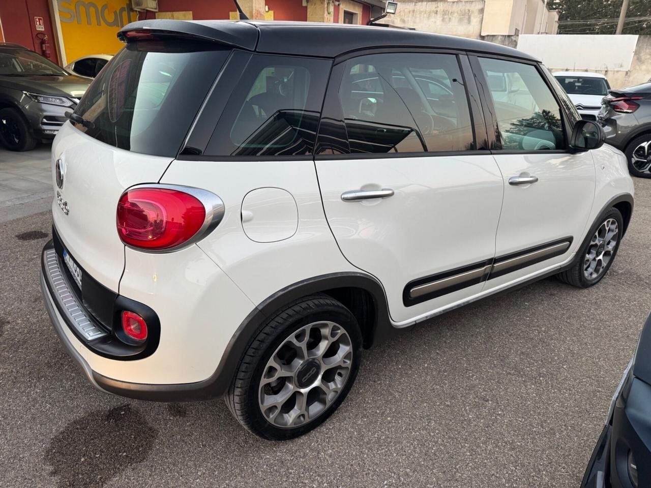 Fiat 500L 1.6 Multijet 105 CV Trekking Bicolore 16