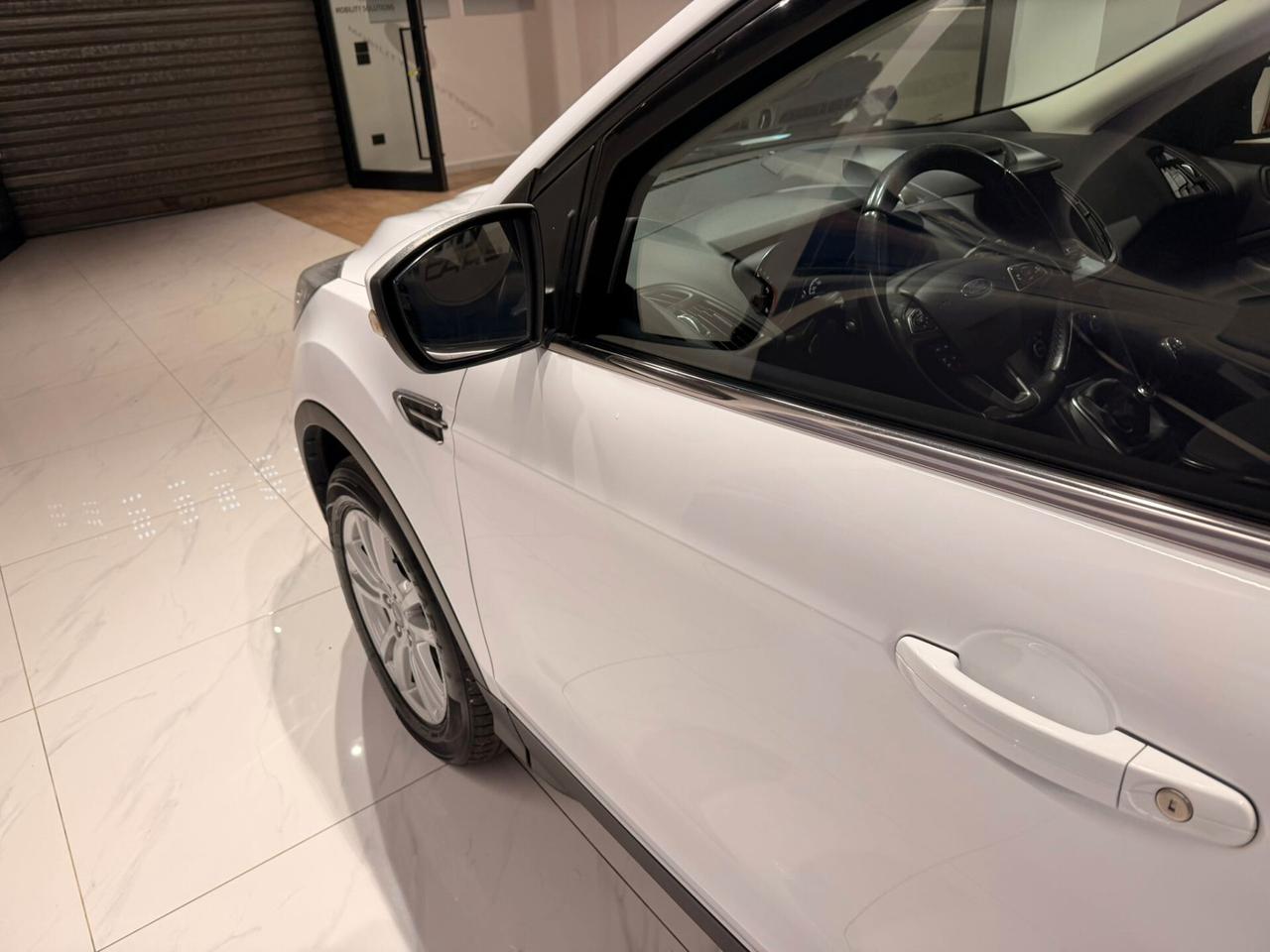 Ford Kuga 1.5 TDCI 120 CV S&S 2WD ST-Line