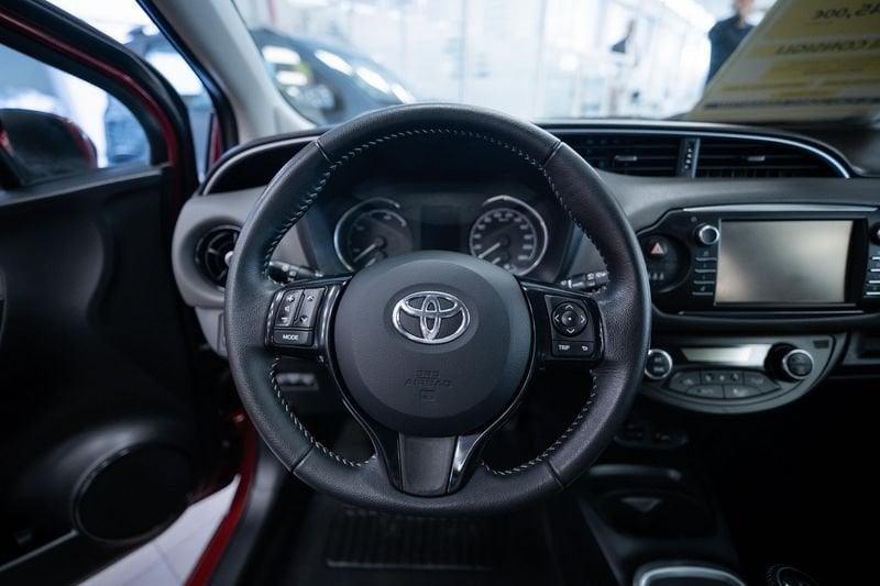 Toyota Yaris 1.5h Trend Red Edition