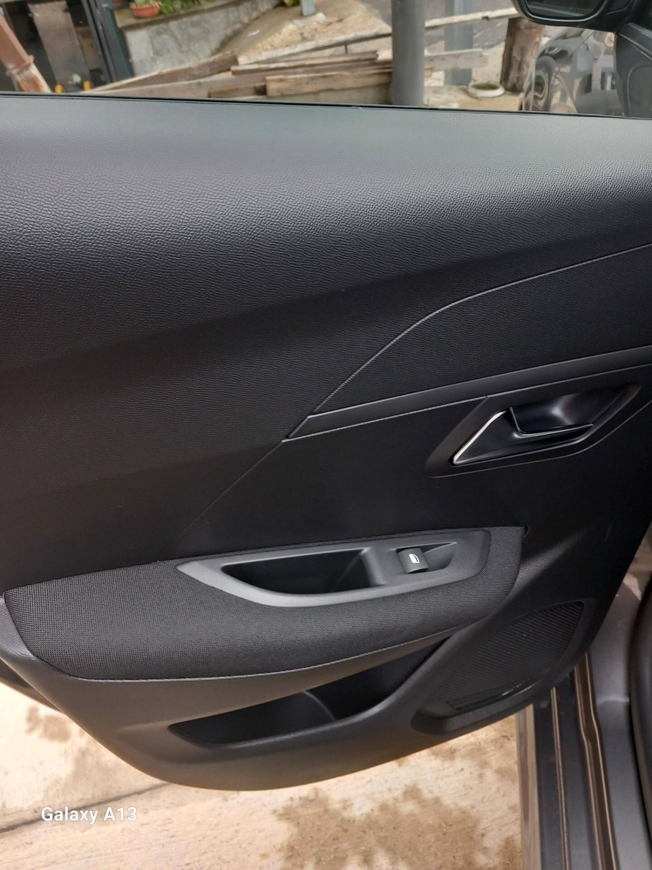 Peugeot 208 BlueHDi 100 Stop&Start 5 porte Active