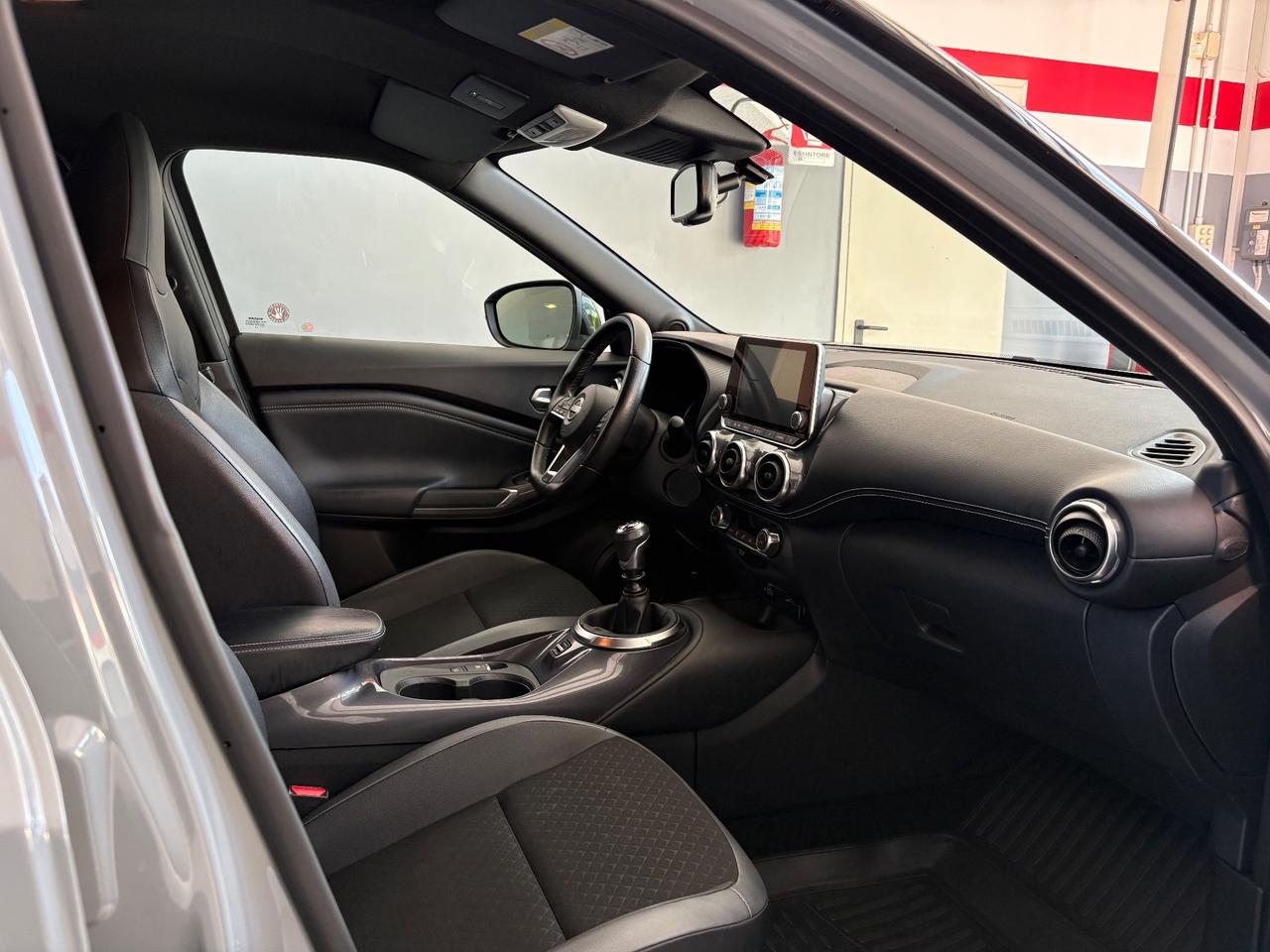 Nissan Juke 1.0 DIG-T 114 CV N-Connecta