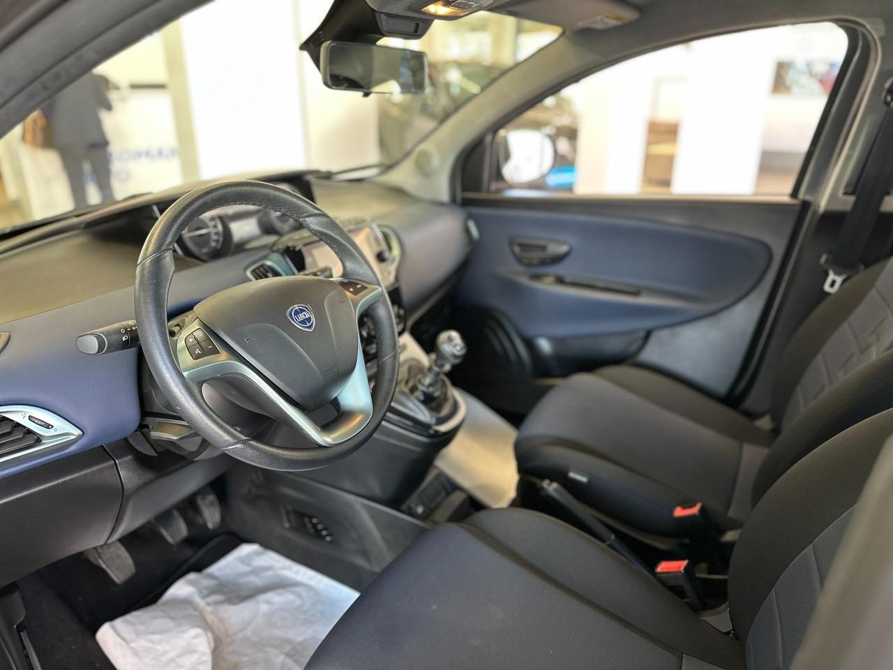 LANCIA Ypsilon III 2021 - Ypsilon 1.0 firefly hybrid Platino s&s 70cv