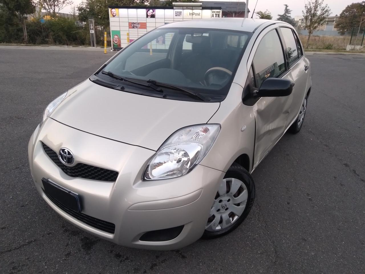 Toyota Yaris 1.4 D-4D 90cv 6marce DPF 5 porte Now