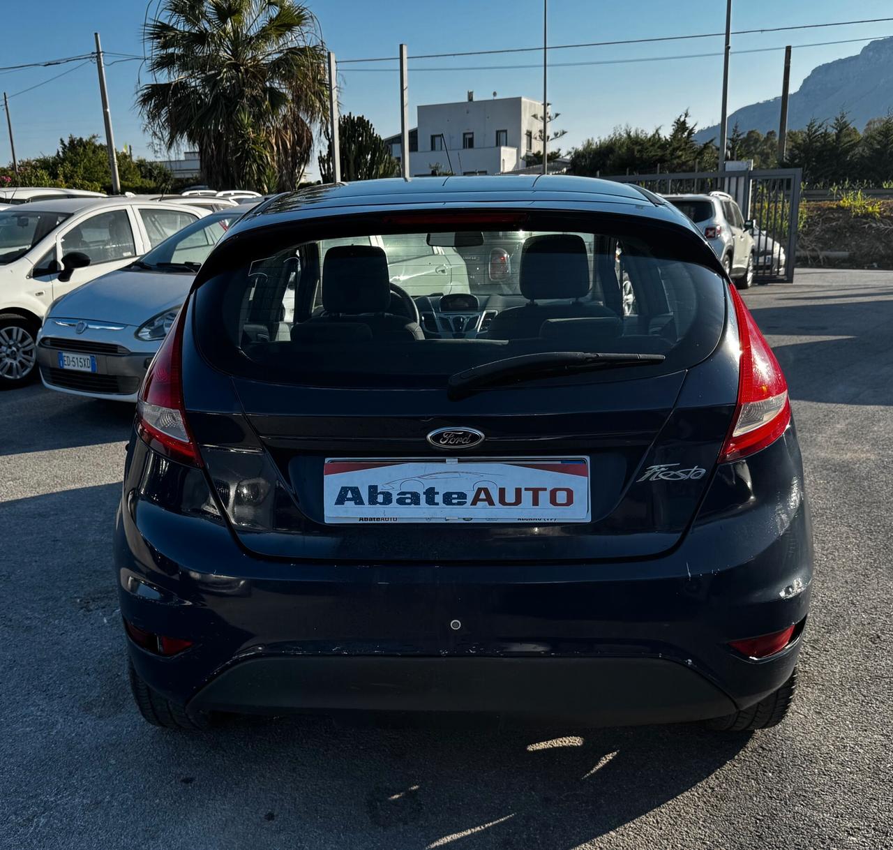Ford Fiesta 1.4 TDCi 70CV 5 porte Titanium