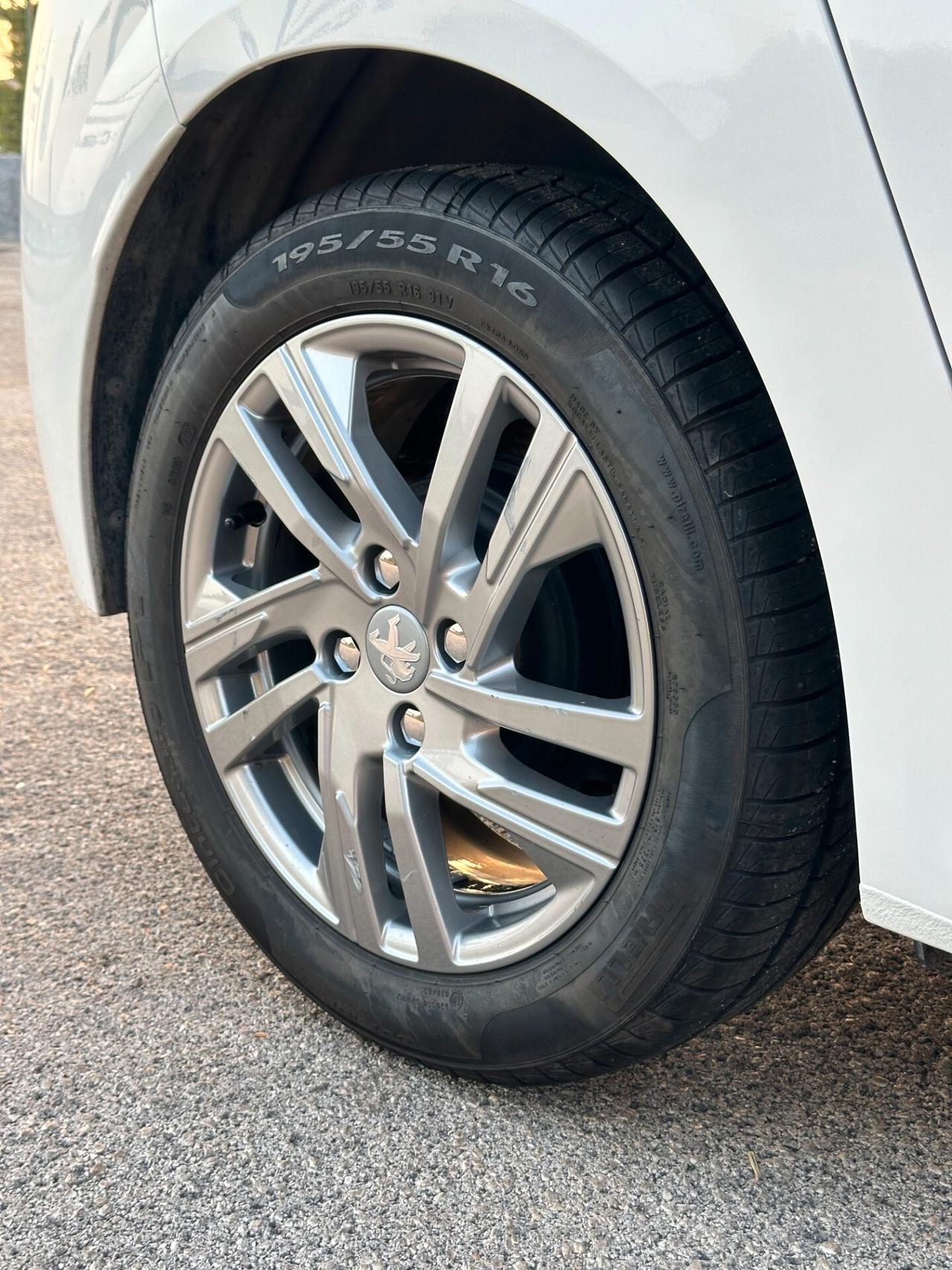 Peugeot 208 PureTech 75 Stop&Start 5 porte Active