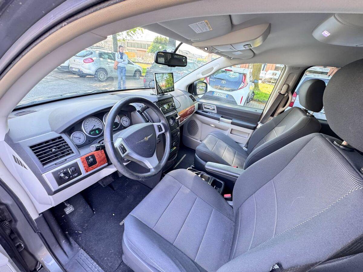 Chrysler Grand Voyager 2.8 crd Limited auto dpf