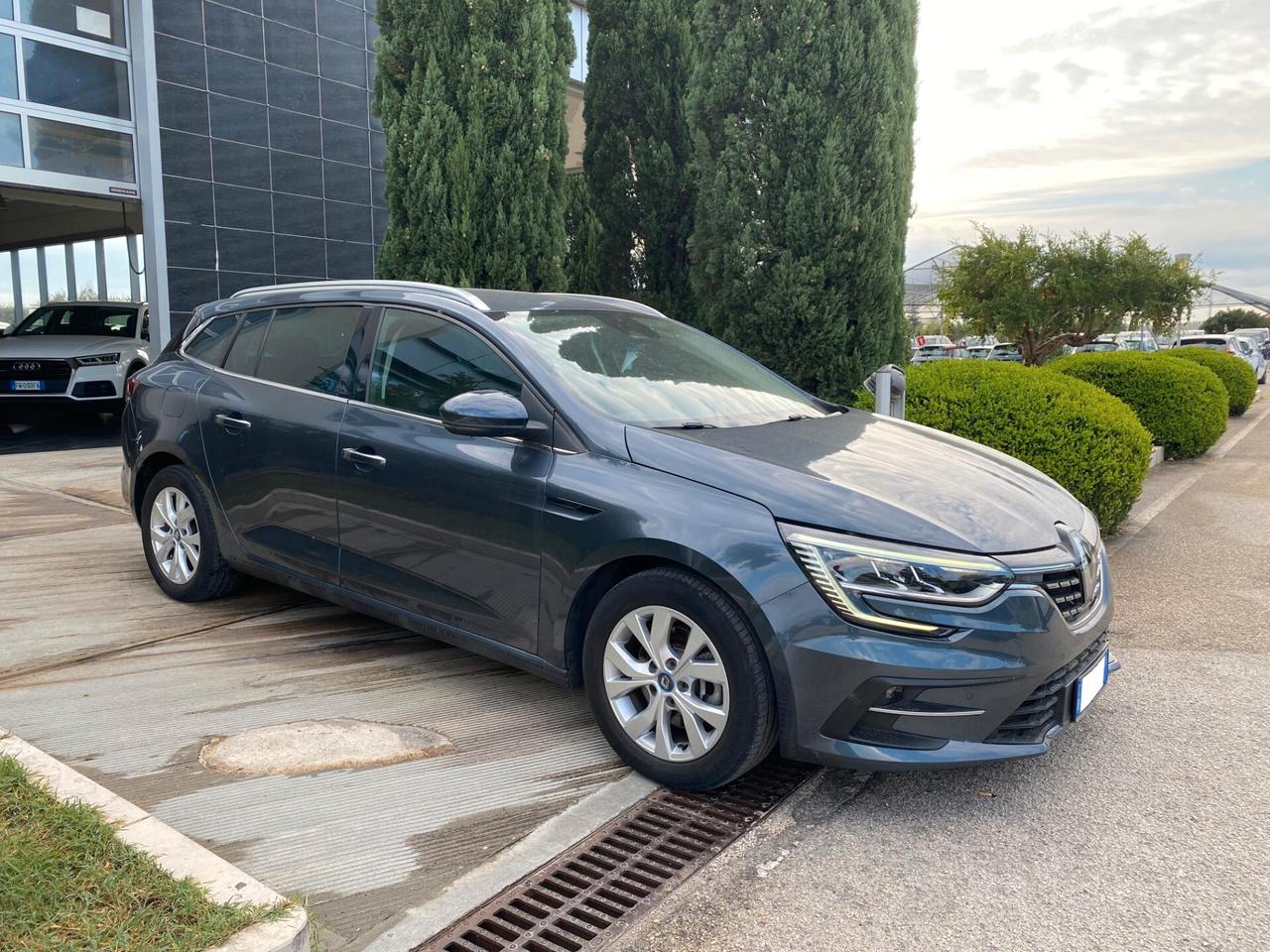 Renault Megane Mégane Sporter Plug-in Hybrid E-TECH 160 CV Business