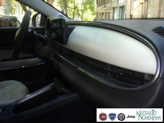 FIAT 600 Hybrid 110CV DCT6 MHEV La Prima NAVI / TELECAMERA