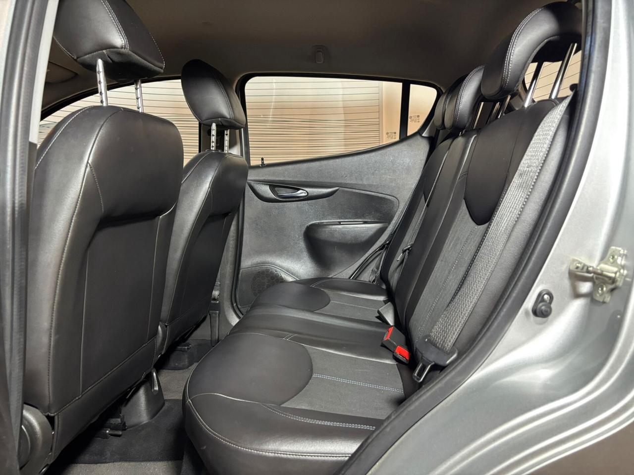 Opel Karl 1.0 Benzina 75 CV