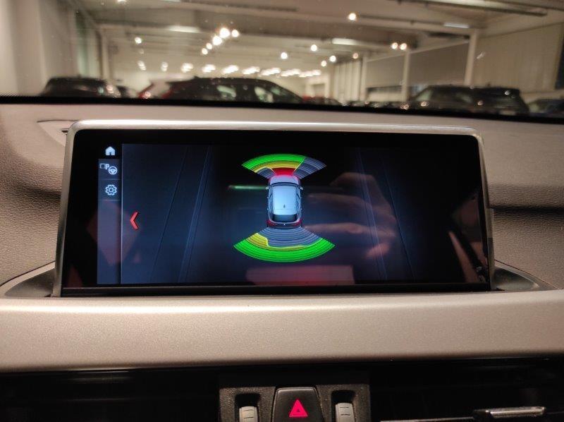 BMW X1 (F48) - X1 sDrive18d Business Advantage