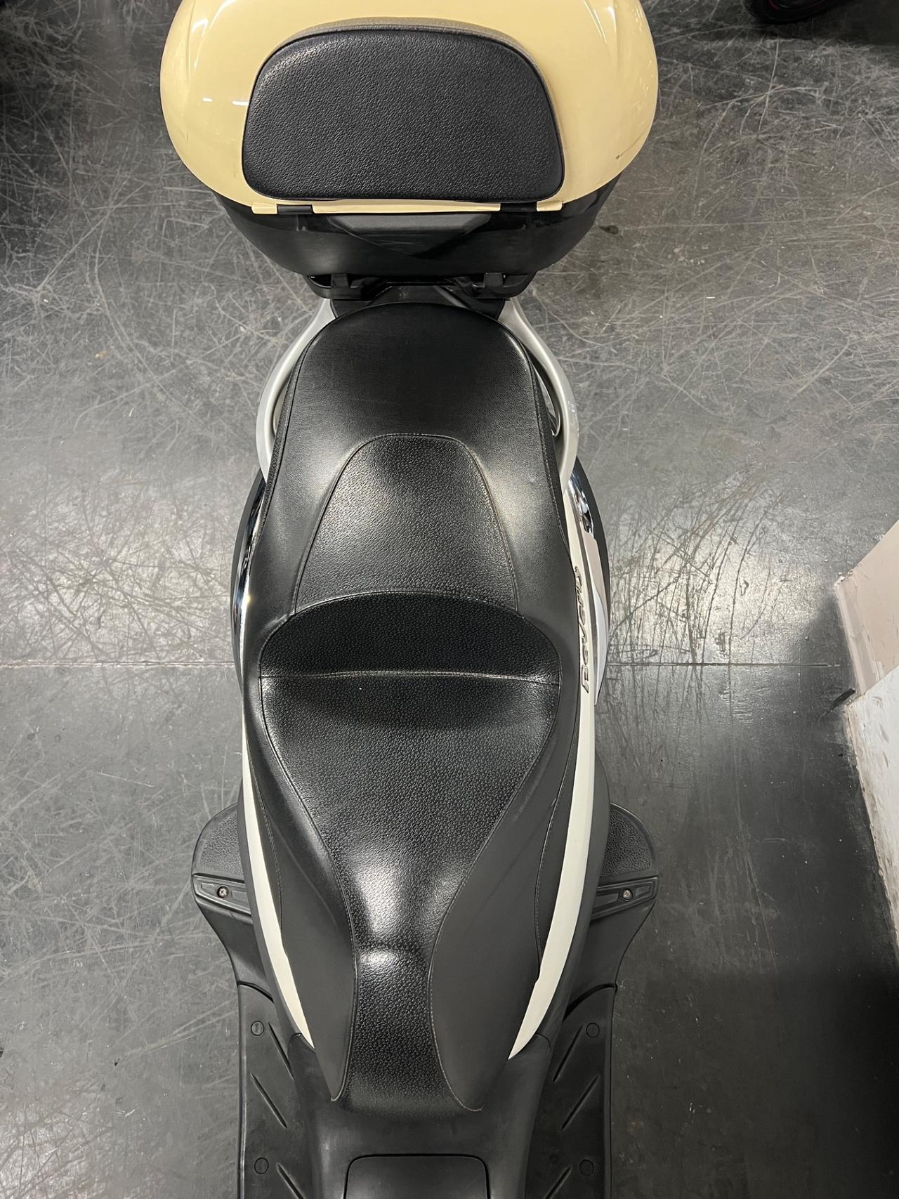 Piaggio Beverly Tourer 300