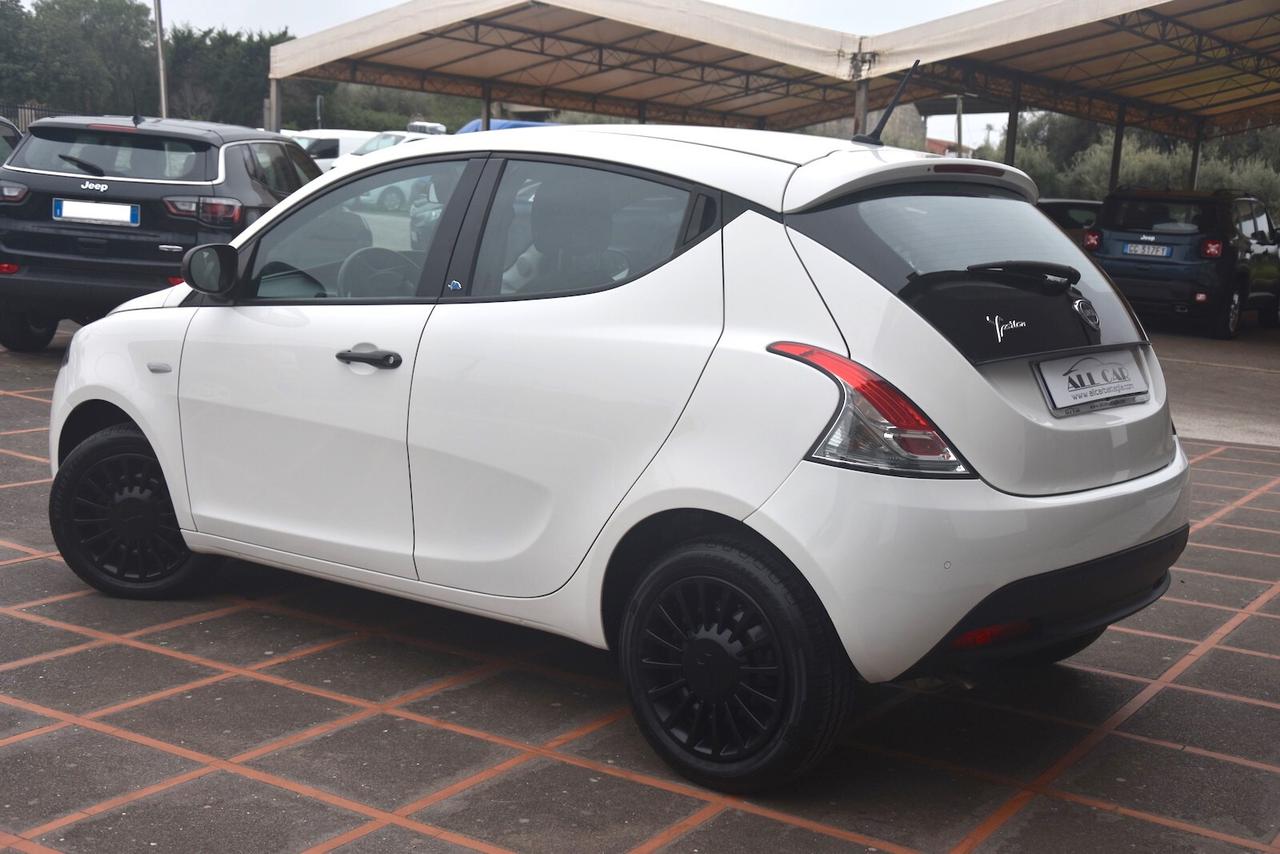 Lancia Ypsilon 1.2 Elefantino Blu