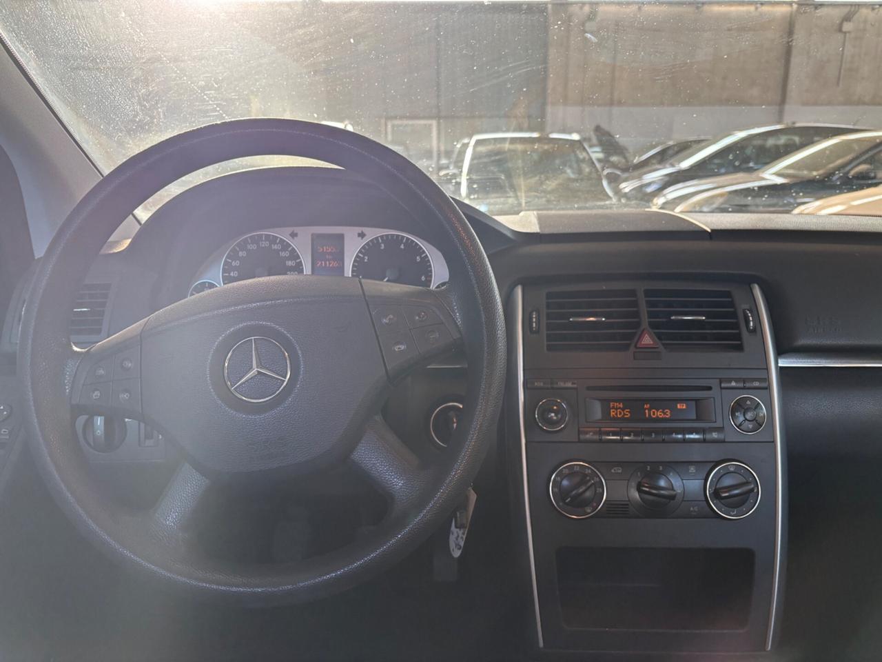 Mercedes-benz B 180 NGT BlueEFFICIENCY Premium
