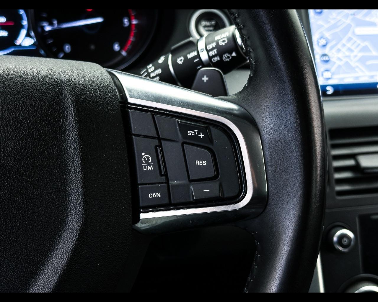 LAND ROVER Discovery Sport - Discovery Sport 2.0 TD4 180 CV SE