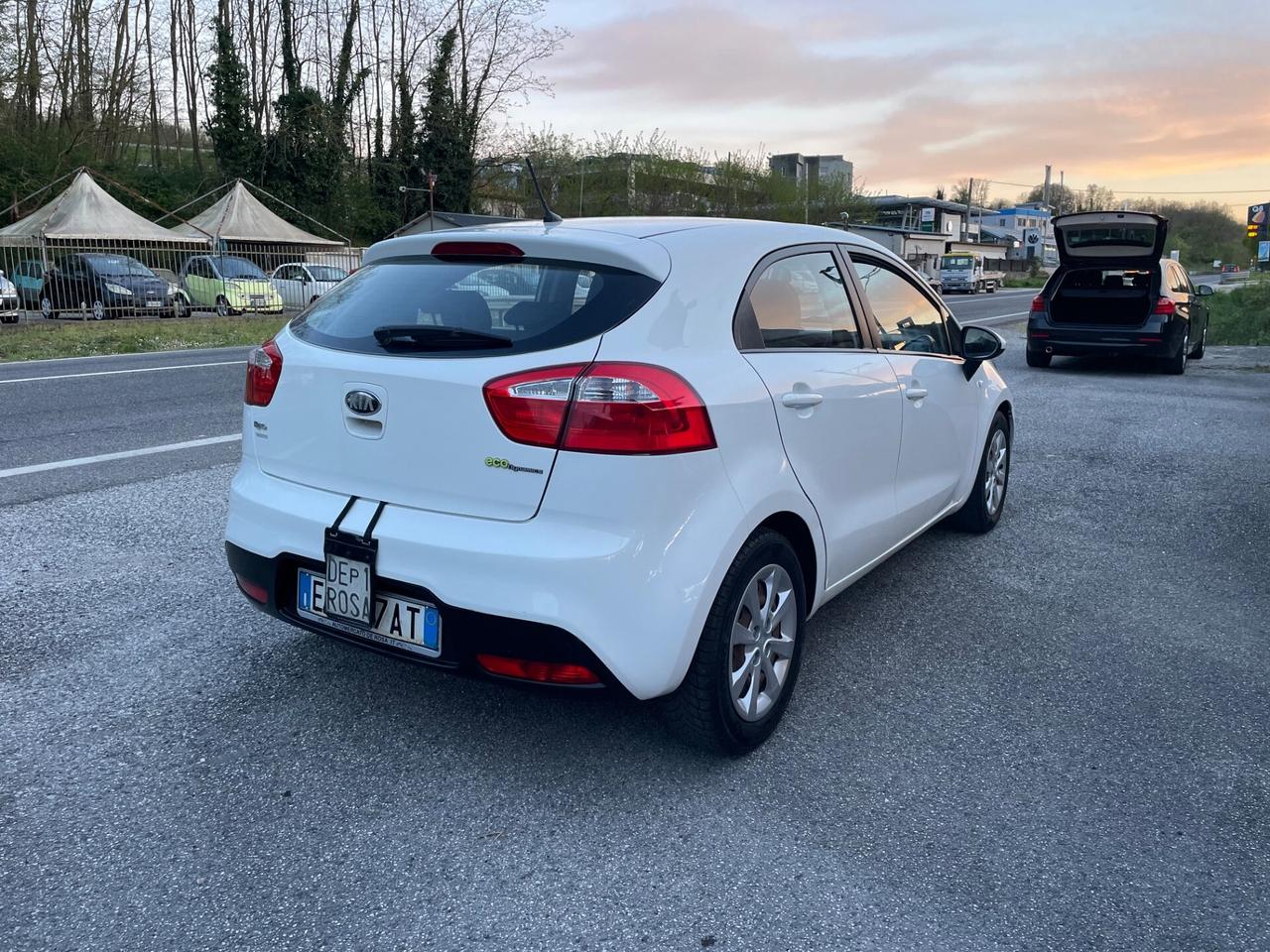 Kia Rio 1.1 CRDi 5p. Cool