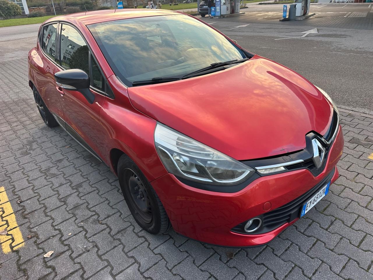 Renault Clio diesel 1.5 NEOPATENTATI 2015