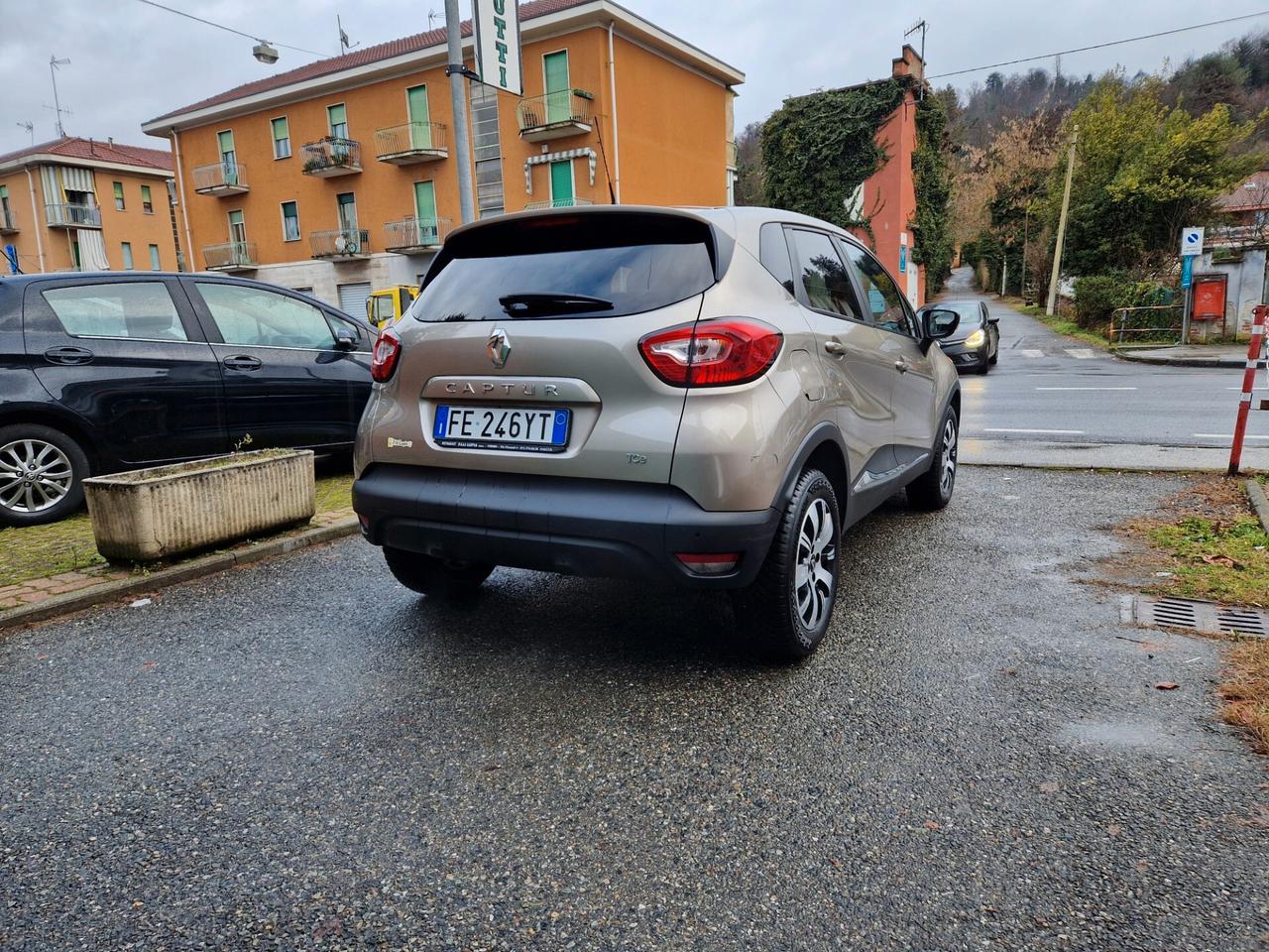 Renault Captur 0.9 90CV "49.600 km" Bluetooth, Cruise, Sensori p.