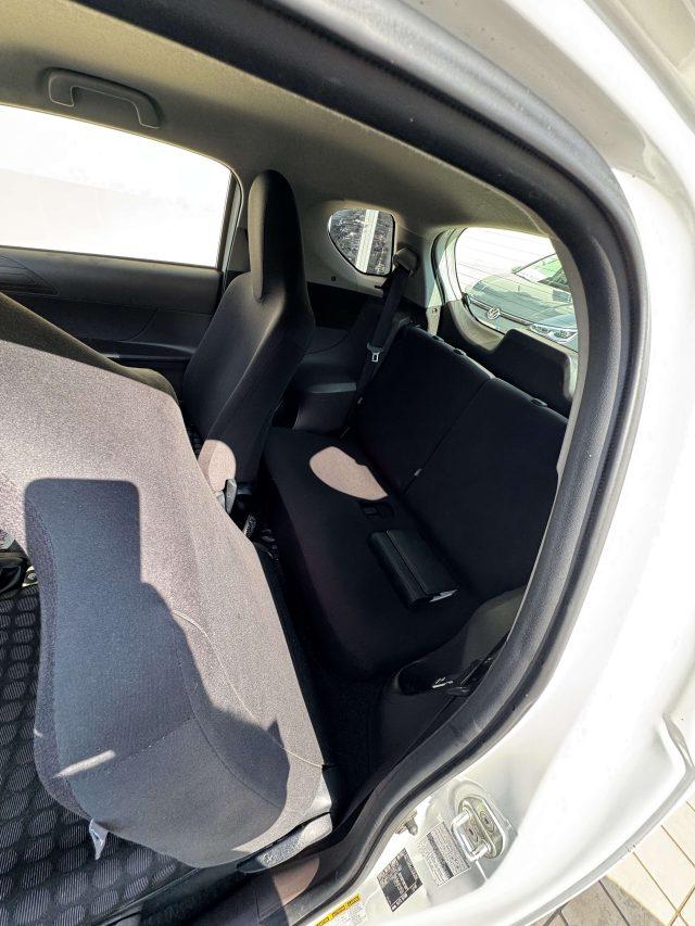 TOYOTA iQ 1400 diesel