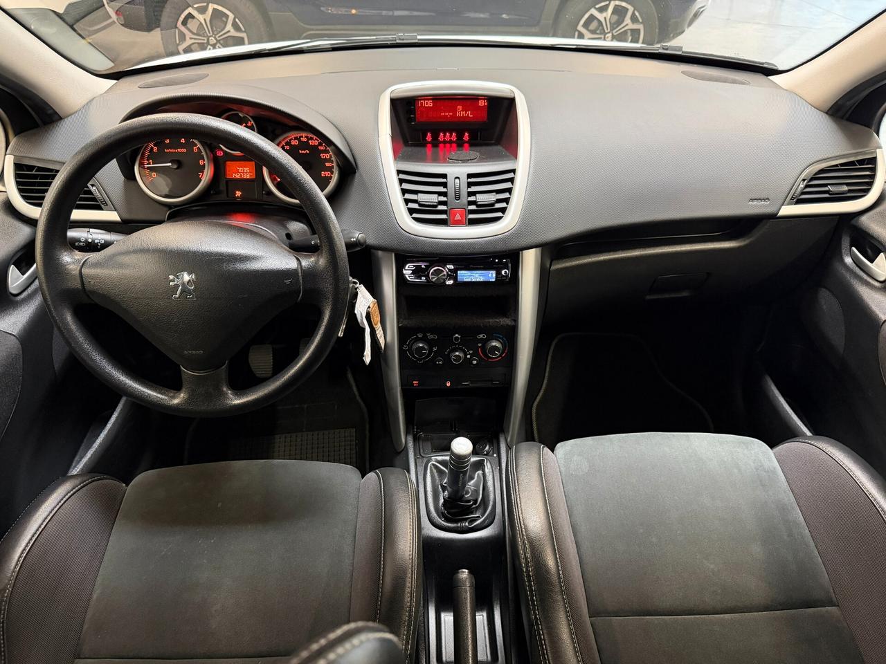 Peugeot 207 1.4 8V 75CV 5p. Active